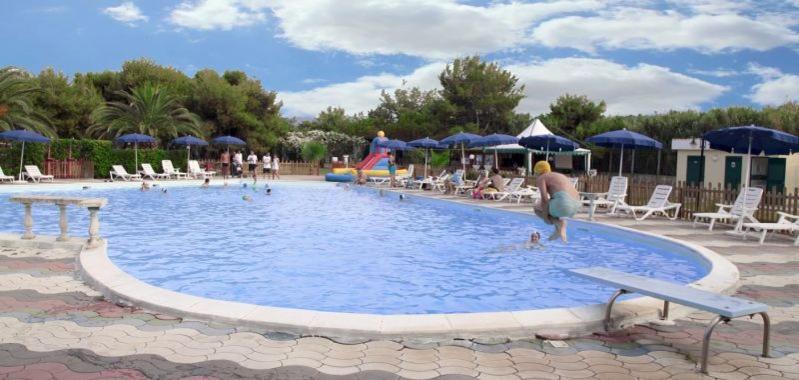 Vela Club Hotel & Appartamenti Rodi Garganico Kültér fotó