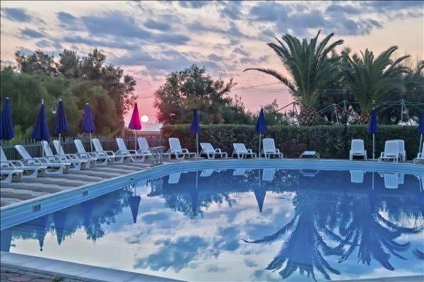 Vela Club Hotel & Appartamenti Rodi Garganico Kültér fotó